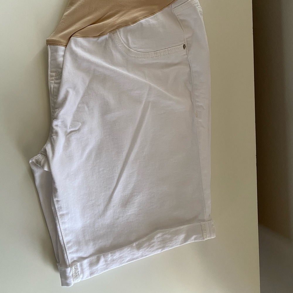 Maternity - Old Navy White Denim Bermuda Shorts